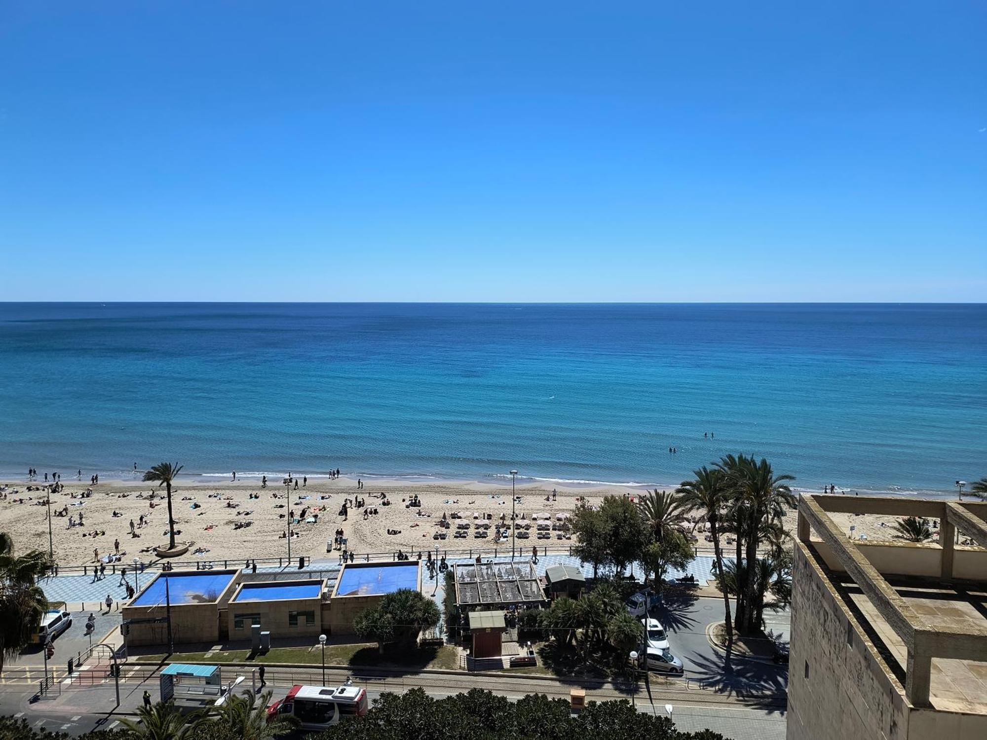 Apartamento Playa Alicante Bagian luar foto