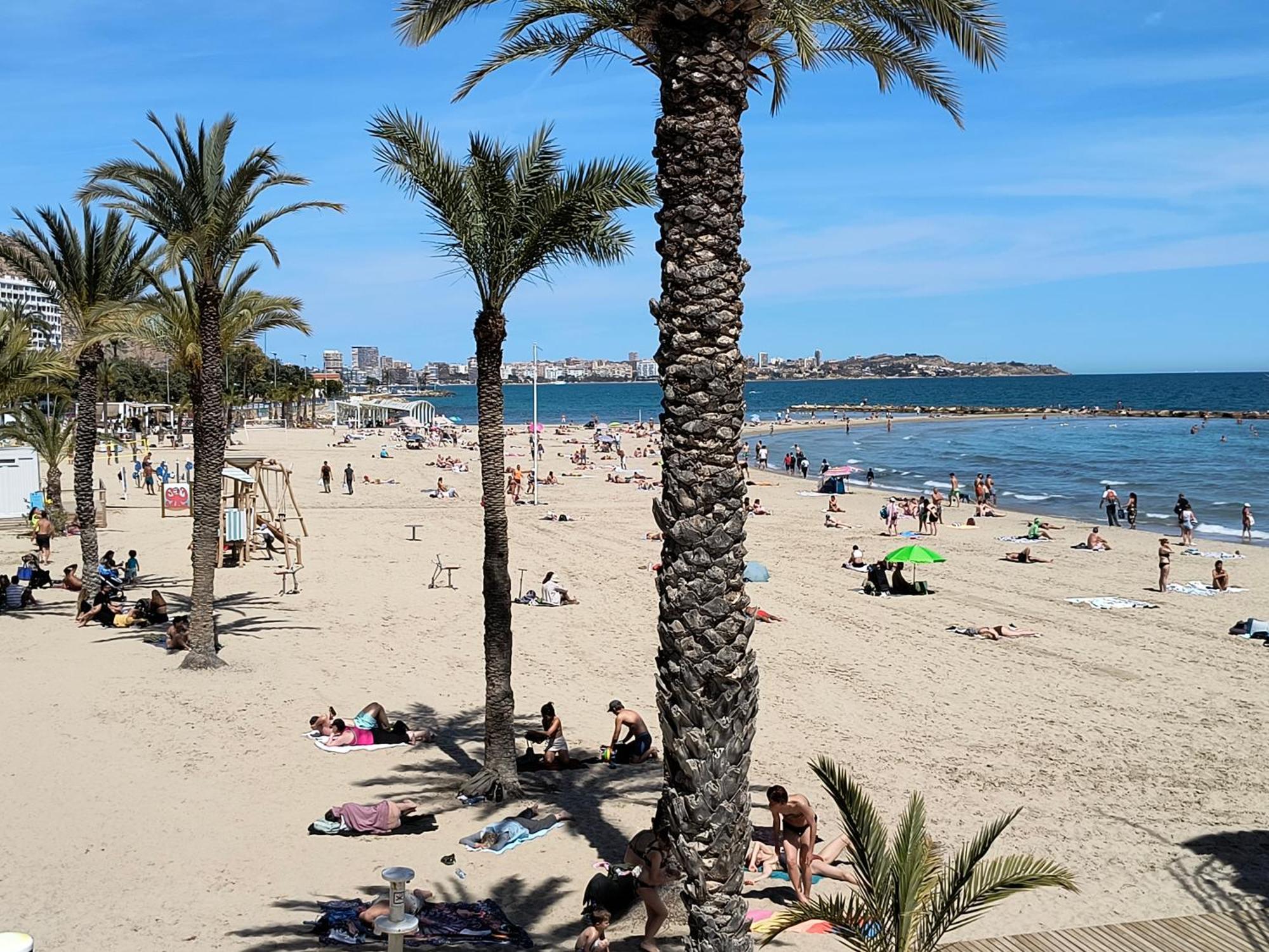Apartamento Playa Alicante Bagian luar foto